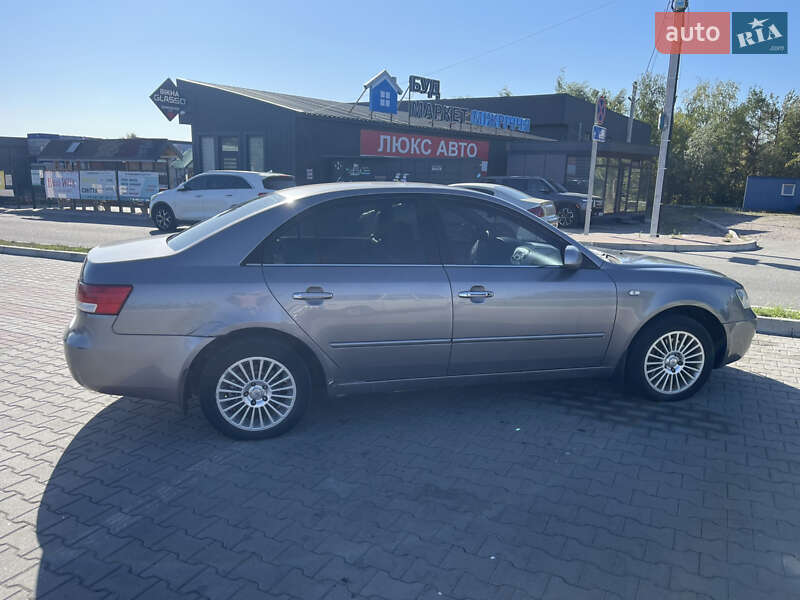 Седан Hyundai Sonata 2006 в Киеве