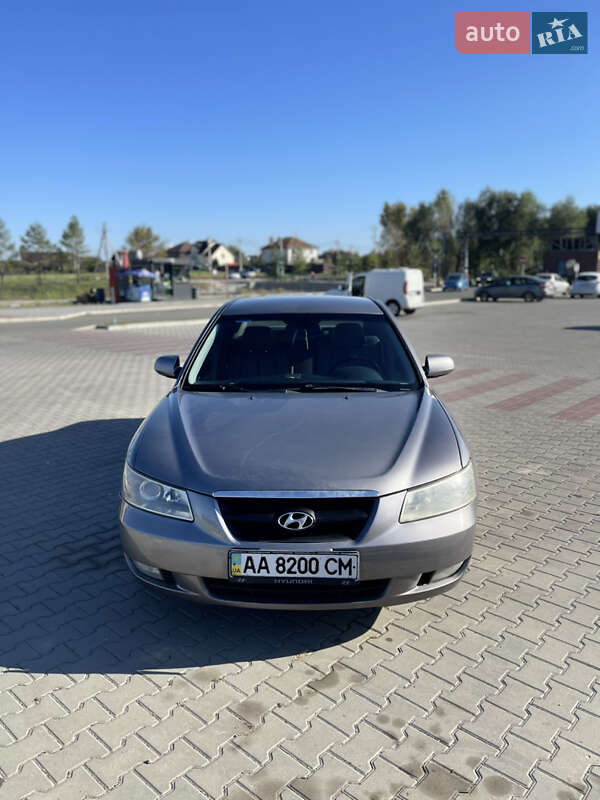 Седан Hyundai Sonata 2006 в Киеве