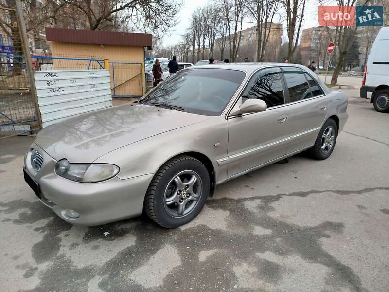 Седан Hyundai Sonata 1997 в Кривом Роге