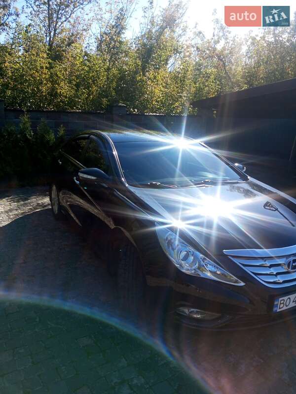 Седан Hyundai Sonata 2010 в Лановцах