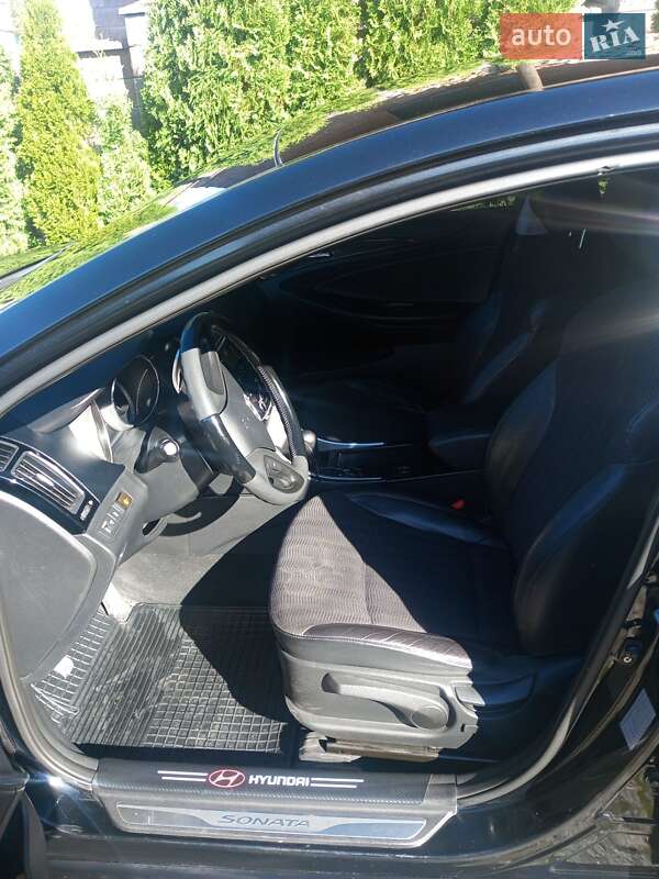 Седан Hyundai Sonata 2010 в Лановцах