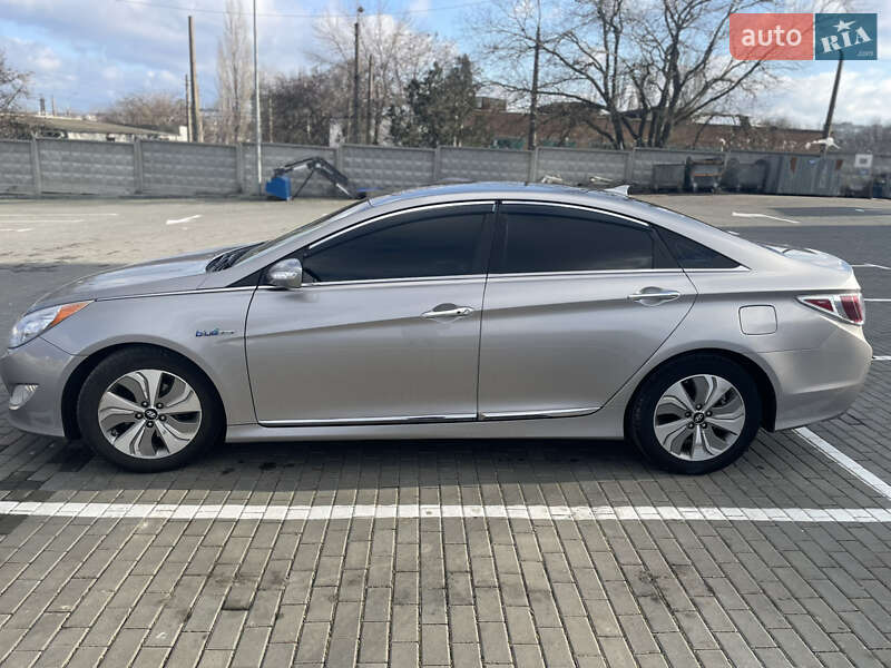 Седан Hyundai Sonata 2013 в 
