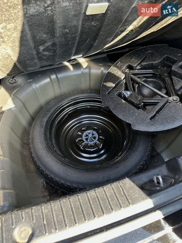 Седан Hyundai Sonata 2010 в Ромнах фото 13 Седан Hyundai Sonata 2010 в Ромнах