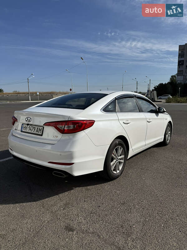 Седан Hyundai Sonata 2016 в Измаиле