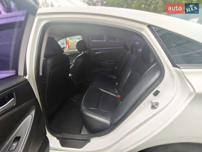 Седан Hyundai Sonata 2016 в Києві фото 12 Седан Hyundai Sonata 2016 в Києві