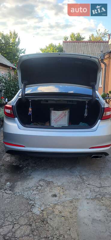 Седан Hyundai Sonata 2015 в Кропивницком