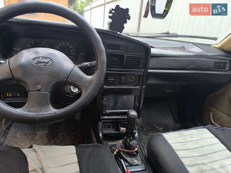 Седан Hyundai Sonata 1992 в Стрию