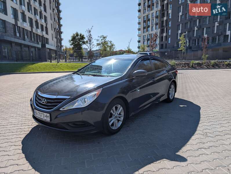 Hyundai Sonata 2013