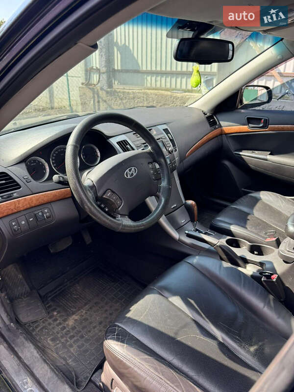 Седан Hyundai Sonata 2008 в Березане