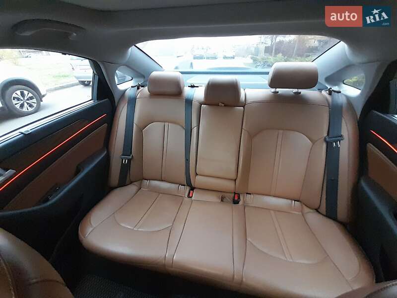 Седан Hyundai Sonata 2015 в Киеве