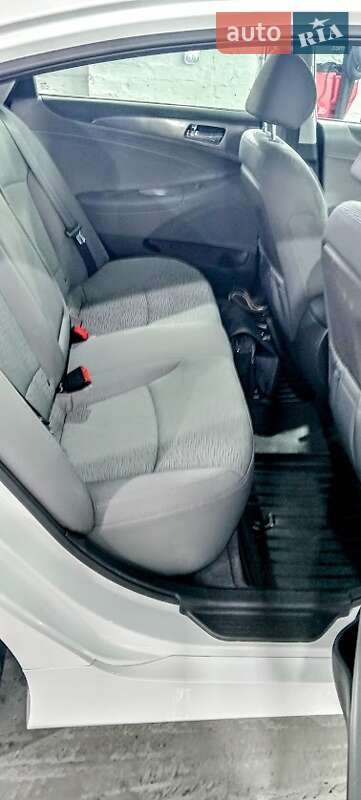 Седан Hyundai Sonata 2014 в Киеве