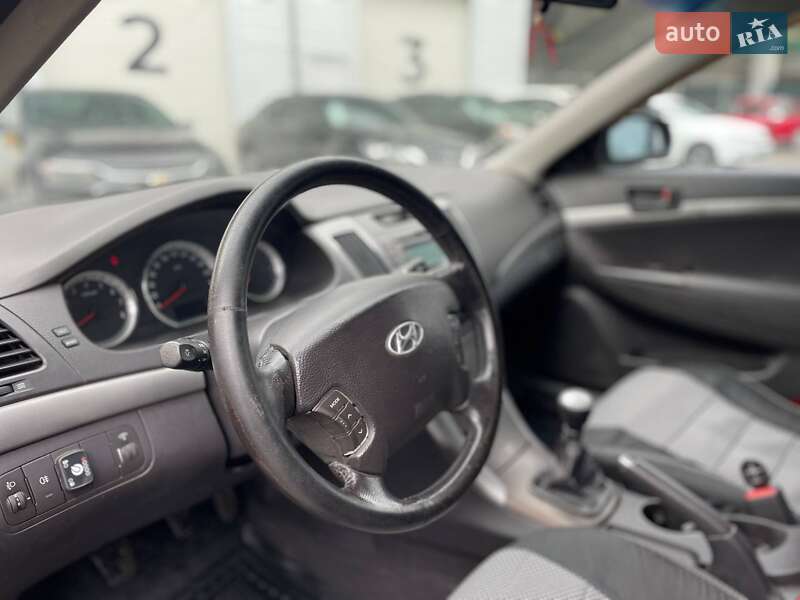Седан Hyundai Sonata 2010 в Одессе