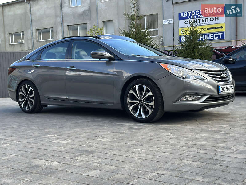Седан Hyundai Sonata 2013 в Львове