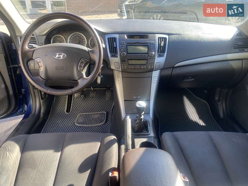 Седан Hyundai Sonata 2008 в Киеве