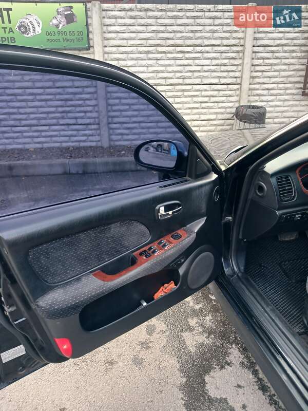 Седан Hyundai Sonata 2003 в Чернигове
