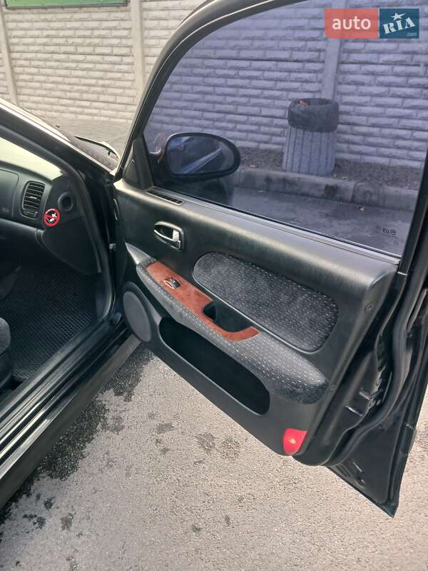 Седан Hyundai Sonata 2003 в Чернигове