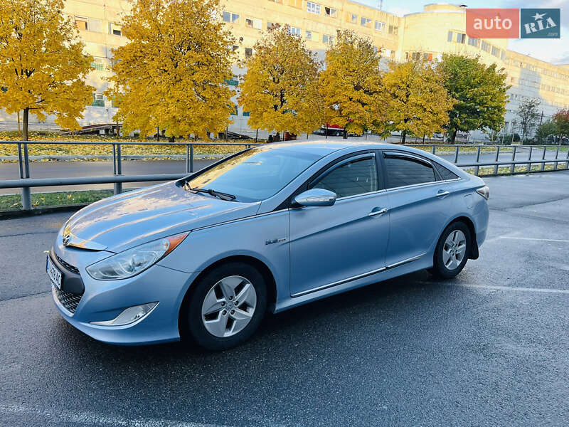 Hyundai Sonata 2012