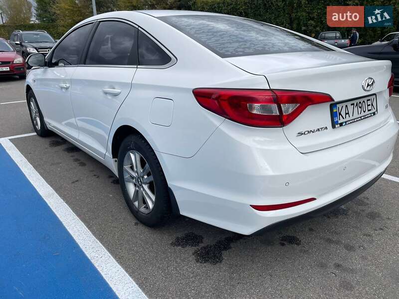Седан Hyundai Sonata 2016 в Киеве