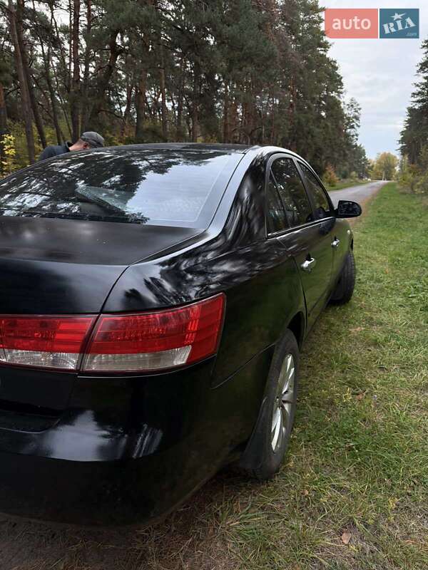 Седан Hyundai Sonata 2006 в Краснокутске