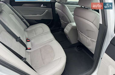 Седан Hyundai Sonata 2014 в 