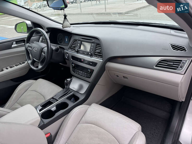 Седан Hyundai Sonata 2014 в Киеве