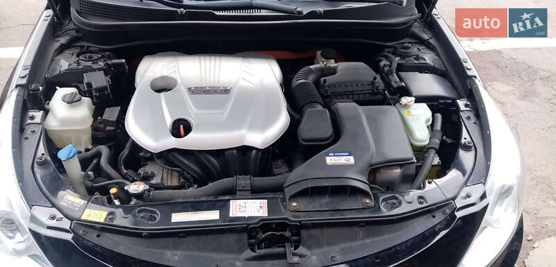 Седан Hyundai Sonata 2014 в Кривом Роге