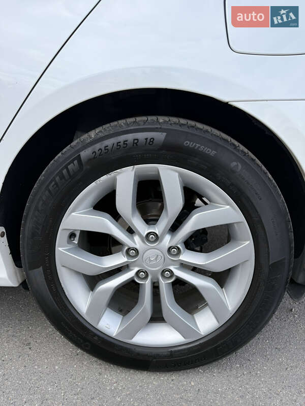 Седан Hyundai Sonata 2011 в Александрие фото 10 Седан Hyundai Sonata 2011 в Александрие