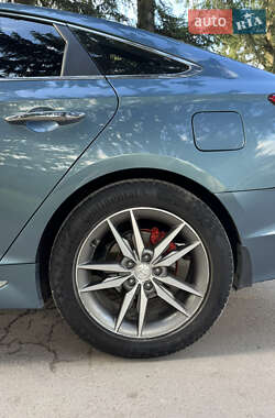 Седан Hyundai Sonata 2015 в 