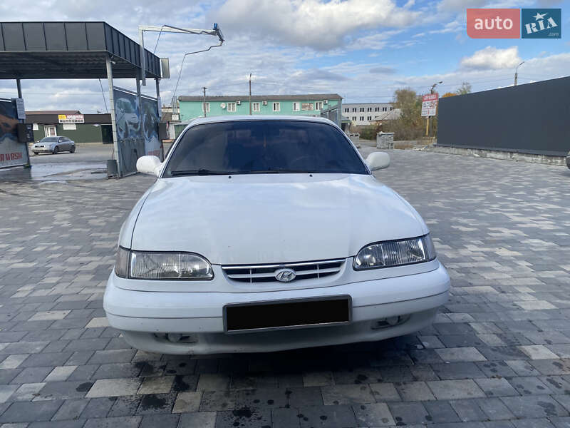 Седан Hyundai Sonata 1993 в Шепетовке