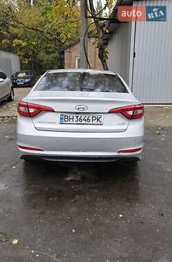 Седан Hyundai Sonata 2015 в 