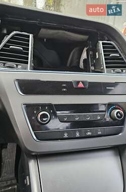 Седан Hyundai Sonata 2015 в 