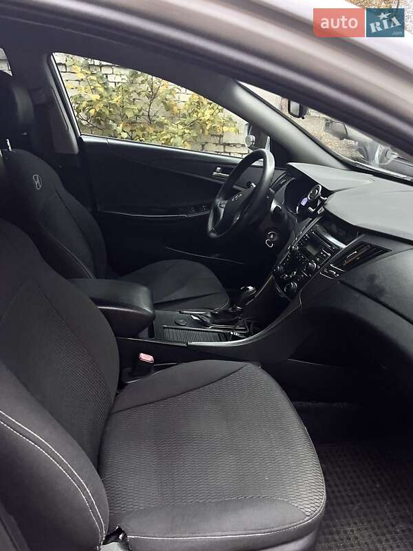 Седан Hyundai Sonata 2012 в Ирпене