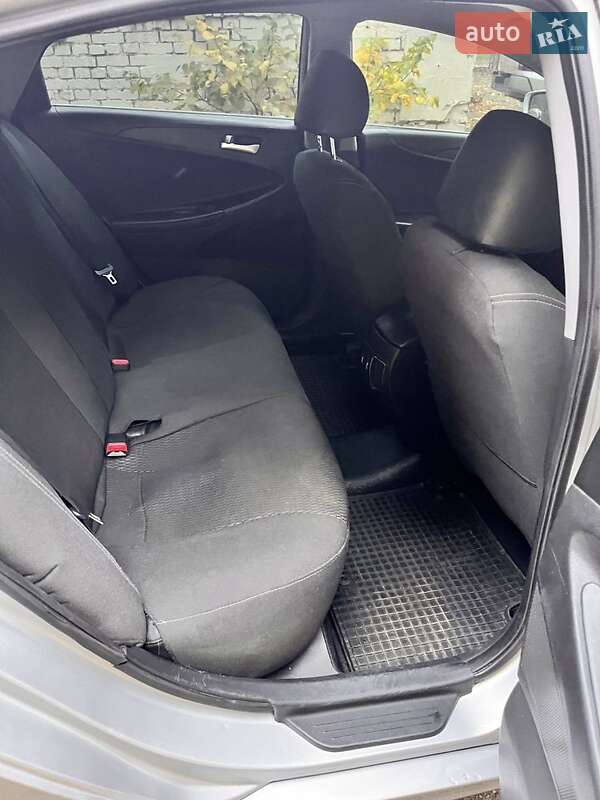 Седан Hyundai Sonata 2012 в Ирпене
