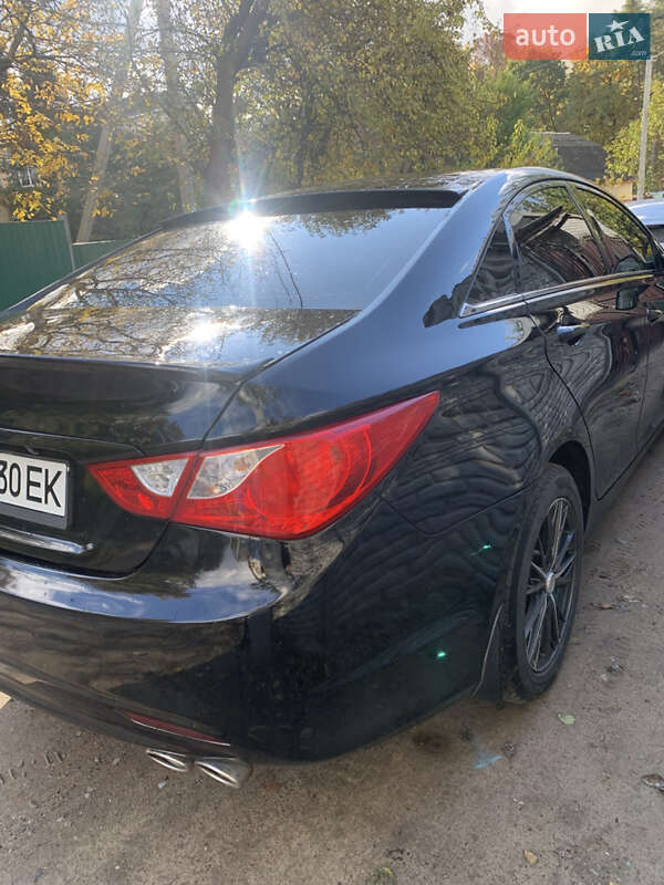 Седан Hyundai Sonata 2012 в Чернигове