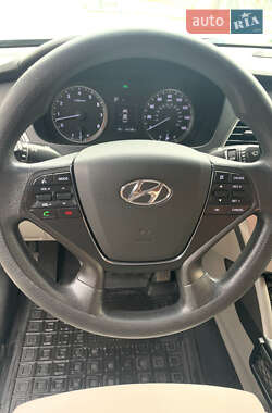Седан Hyundai Sonata 2015 в 