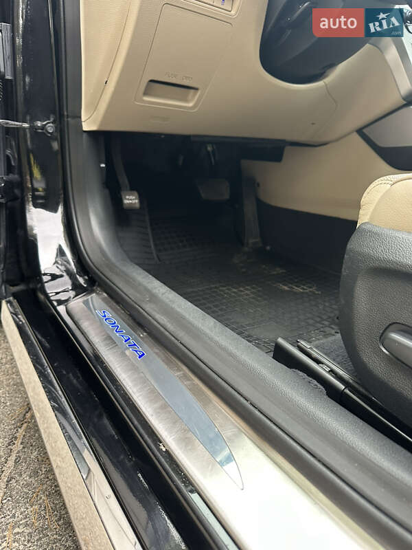 Седан Hyundai Sonata 2015 в Киеве