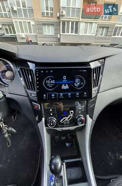 Седан Hyundai Sonata 2010 в 
