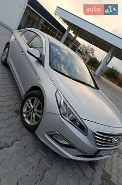 Седан Hyundai Sonata 2015 в Крижополі