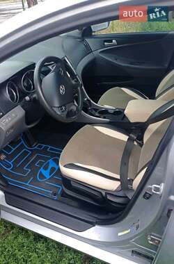 Седан Hyundai Sonata 2010 в Бершаді
