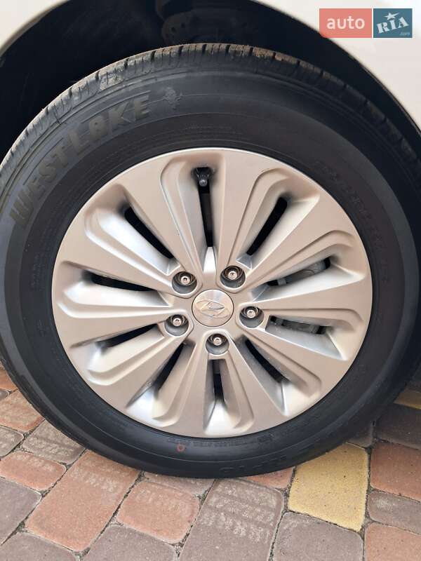 Седан Hyundai Sonata 2016 в Кропивницком фото 23 Седан Hyundai Sonata 2016 в Кропивницком