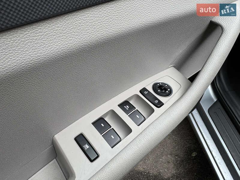 Седан Hyundai Sonata 2016 в Киеве фото 28 Седан Hyundai Sonata 2016 в Киеве