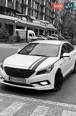 Седан Hyundai Sonata 2016 в Киеве