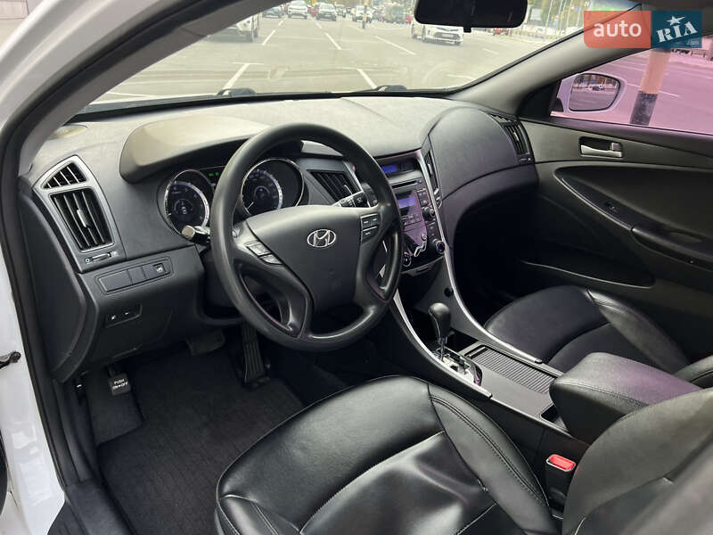 Седан Hyundai Sonata 2011 в Києві