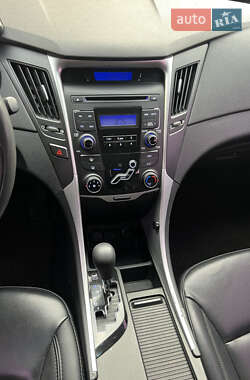 Седан Hyundai Sonata 2011 в 