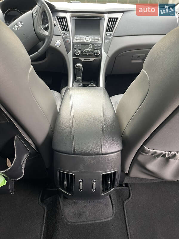 Седан Hyundai Sonata 2014 в Запорожье фото 14 Седан Hyundai Sonata 2014 в Запорожье