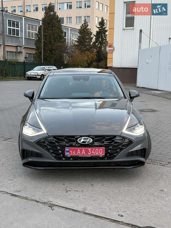 Седан Hyundai Sonata 2022 в Львове