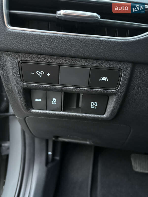 Седан Hyundai Sonata 2022 в Львове