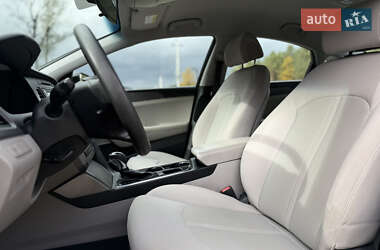 Седан Hyundai Sonata 2014 в 