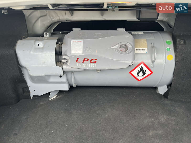 Седан Hyundai Sonata 2014 в Киеве фото 5 Седан Hyundai Sonata 2014 в Киеве