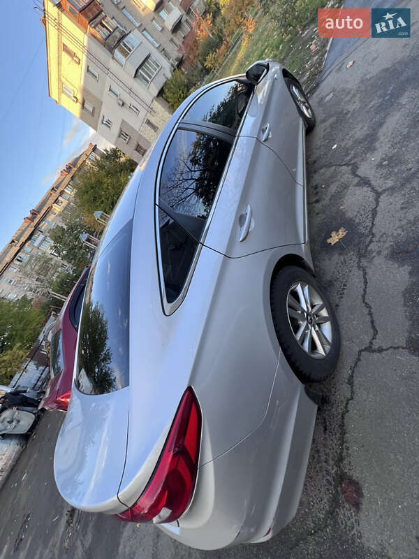 Седан Hyundai Sonata 2015 в Киеве фото 4 Седан Hyundai Sonata 2015 в Киеве